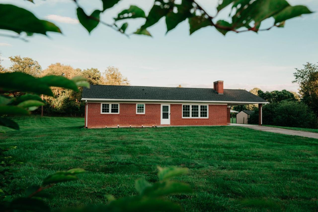 Вілла Mount Tabor Ranch Near Vt - King Bed/Fast Wi-Fi Блексбург Екстер'єр фото