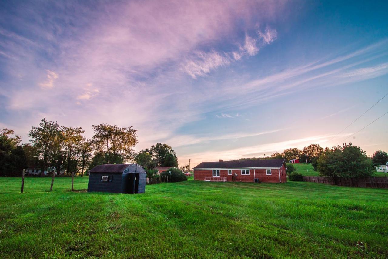Вілла Mount Tabor Ranch Near Vt - King Bed/Fast Wi-Fi Блексбург Екстер'єр фото